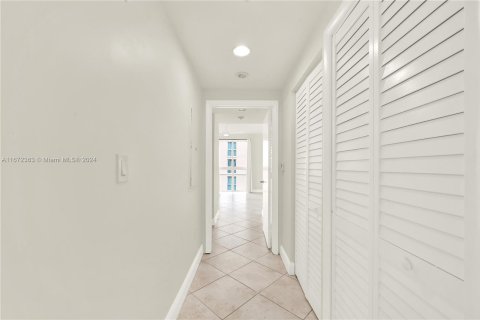 Copropriété à vendre à Miami, Floride: 1 chambre, 87.42 m2 № 1394846 - photo 12