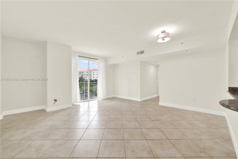 Condo in Miami, Florida, 1 bedroom  № 1394846 - photo 3