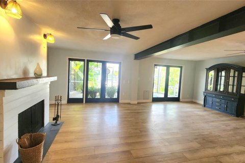 Adosado en venta en Tampa, Florida, 3 dormitorios, 198.53 m2 № 1312590 - foto 15