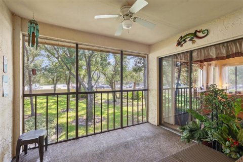 Copropriété à vendre à Clearwater, Floride: 2 chambres, 99.87 m2 № 1370249 - photo 12