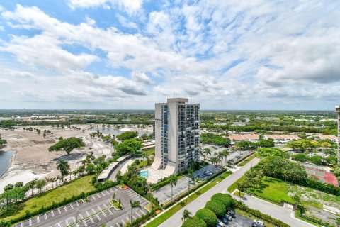 Condo in West Palm Beach, Florida, 2 bedrooms  № 1099038 - photo 9