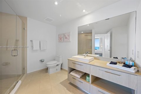 Condo in Hollywood, Florida, 2 bedrooms  № 1330566 - photo 21