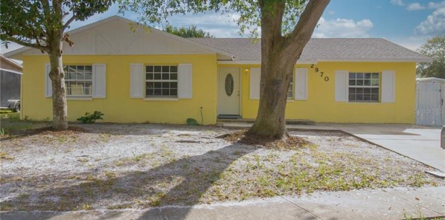 House in Cocoa, Florida 6 bedrooms, 204.38 sq.m. № 1373735