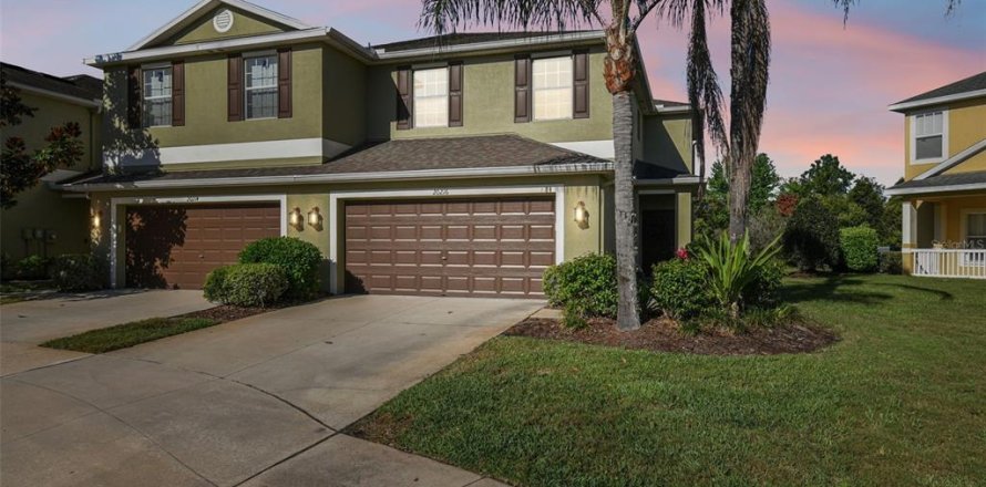 Townhouse in Tampa, Florida 3 bedrooms, 163.14 sq.m. № 1390459