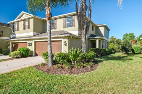 Townhouse in Tampa, Florida 3 bedrooms, 163.14 sq.m. № 1390459 - photo 9