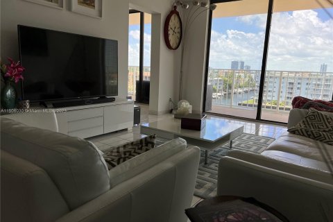 Copropriété à vendre à Sunny Isles Beach, Floride: 2 chambres, 115.2 m2 № 922123 - photo 5