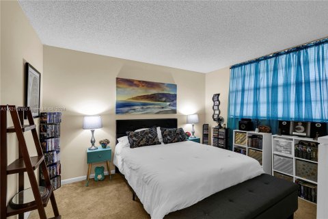Condominio en venta en Pembroke Pines, Florida, 2 dormitorios, 94.85 m2 № 969740 - foto 15