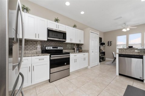 Adosado en venta en Kissimmee, Florida, 3 dormitorios, 195.47 m2 № 1364614 - foto 23