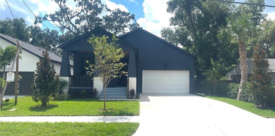 House in Tampa, Florida 4 bedrooms, 207.17 sq.m. № 1387210