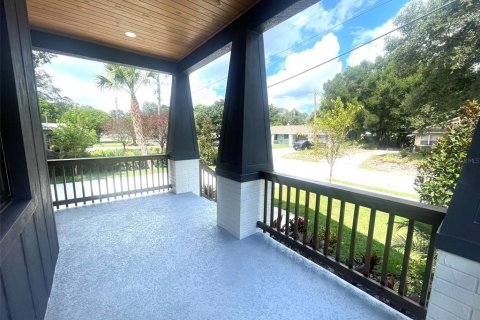 Villa ou maison à vendre à Tampa, Floride: 4 chambres, 207.17 m2 № 1387210 - photo 8