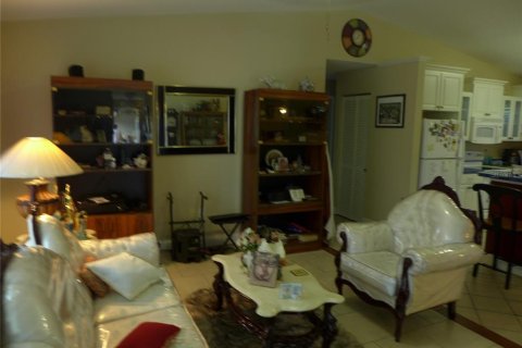 Casa en venta en Palm Bay, Florida, 3 dormitorios, 116.78 m2 № 1396511 - foto 5