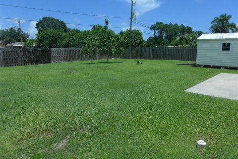 House in Palm Bay, Florida 3 bedrooms, 116.78 sq.m. № 1396511 - photo 21