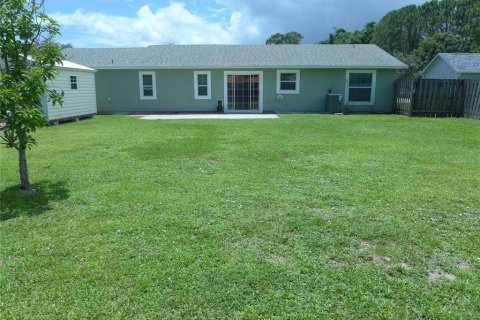 Villa ou maison à vendre à Palm Bay, Floride: 3 chambres, 116.78 m2 № 1396511 - photo 18