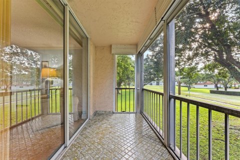 Condominio en venta en Pembroke Pines, Florida, 2 dormitorios, 108.7 m2 № 1389548 - foto 19