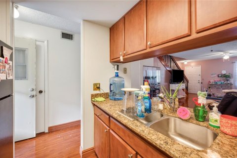 Copropriété à vendre à Tampa, Floride: 2 chambres, 94.76 m2 № 1312754 - photo 12