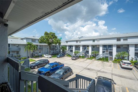 Copropriété à vendre à Tampa, Floride: 2 chambres, 94.76 m2 № 1312754 - photo 6