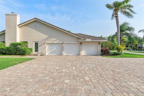 House in Parkland, Florida 6 bedrooms, 396.88 sq.m. № 1189551 - photo 8