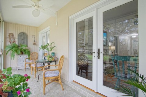 Condo in Stuart, Florida, 1 bedroom  № 939002 - photo 12