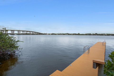 Condo in Stuart, Florida, 1 bedroom  № 939002 - photo 2