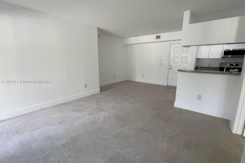 Copropriété à louer à Hollywood, Floride: 2 chambres, 94.76 m2 № 1367376 - photo 7