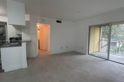 Copropriété à louer à Hollywood, Floride: 2 chambres, 94.76 m2 № 1367376 - photo 6