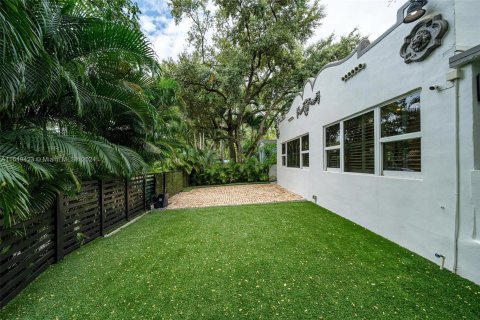 Casa en venta en Miami, Florida, 4 dormitorios, 211.26 m2 № 1368987 - foto 19