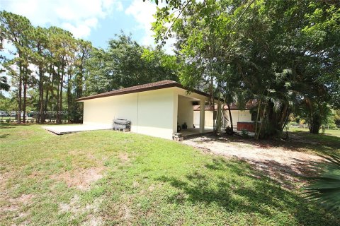 House in Loxahatchee Groves, Florida 3 bedrooms, 220.92 sq.m. № 1207107 - photo 28