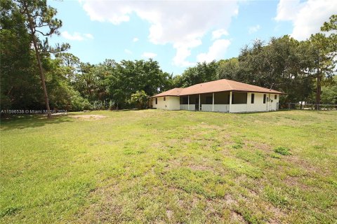 House in Loxahatchee Groves, Florida 3 bedrooms, 220.92 sq.m. № 1207107 - photo 27