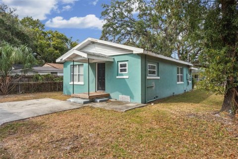 House in Tampa, Florida 3 bedrooms, 136.75 sq.m. № 1424702 - photo 25