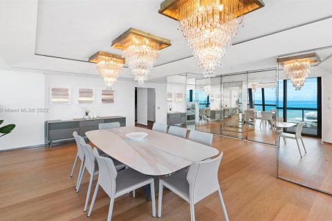 Copropriété à louer à Miami Beach, Floride: 4 chambres, 329.99 m2 № 10412 - photo 7