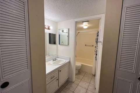 Condo in Winter Haven, Florida, 1 bedroom  № 1364563 - photo 15