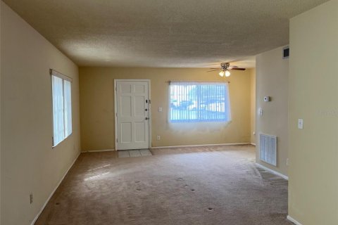 Condo in Winter Haven, Florida, 1 bedroom  № 1364563 - photo 4