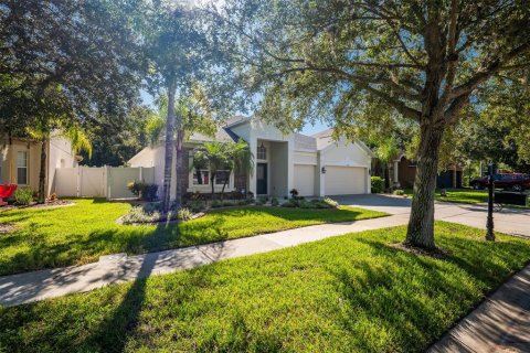 Villa ou maison à vendre à Land O' Lakes, Floride: 4 chambres, 248.05 m2 № 1387157 - photo 4