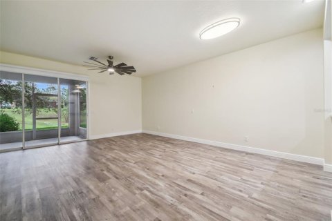 Townhouse in Lecanto, Florida 2 bedrooms, 125.98 sq.m. № 924140 - photo 9