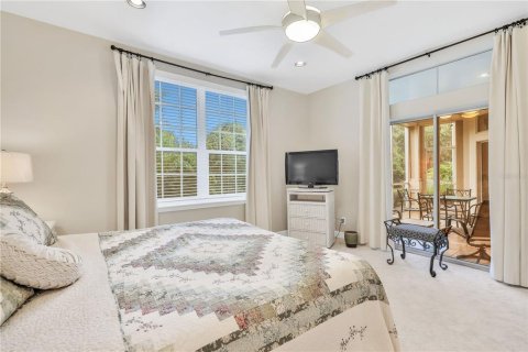 Condo in University Park, Florida, 2 bedrooms  № 214779 - photo 11