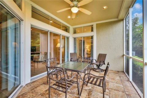 Condo in University Park, Florida, 2 bedrooms  № 214779 - photo 29