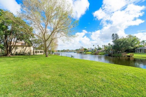 Copropriété à vendre à Wellington, Floride: 3 chambres, 164.25 m2 № 978542 - photo 5