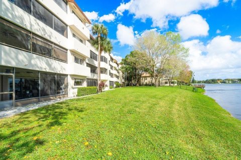 Condo in Wellington, Florida, 3 bedrooms  № 978542 - photo 7