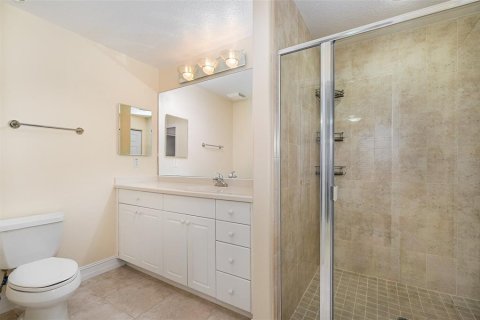 Condo in Cocoa, Florida, 3 bedrooms  № 1312714 - photo 12