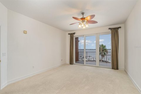 Condo in Cocoa, Florida, 3 bedrooms  № 1312714 - photo 10