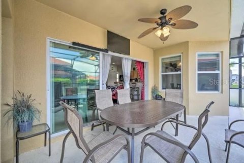 Casa en venta en Davenport, Florida, 5 dormitorios, 277.22 m2 № 1268347 - foto 21