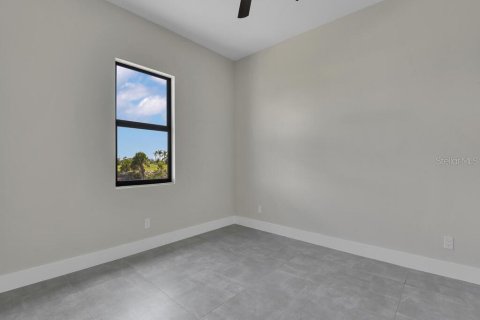 Villa ou maison à vendre à Cape Coral, Floride: 4 chambres, 247.96 m2 № 852321 - photo 30