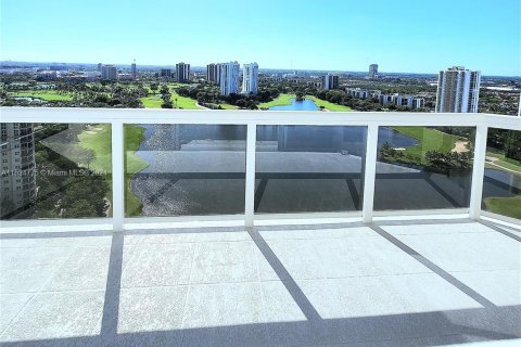 Condo in Aventura, Florida, 2 bedrooms in LANDMARK  № 1150803 - photo 2