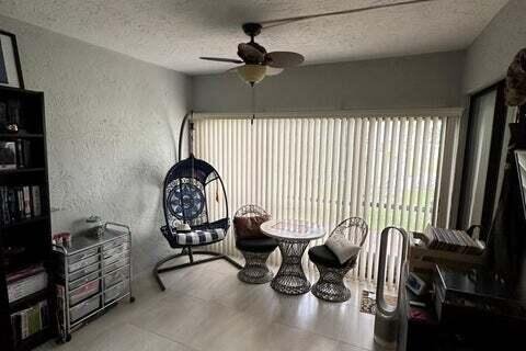 House in Deerfield Beach, Florida 2 bedrooms, 126.07 sq.m. № 1224647 - photo 13