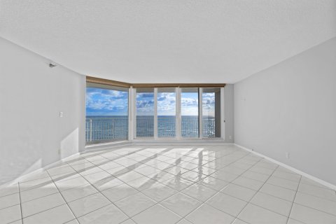 Condominio en venta en South Palm Beach, Florida, 3 dormitorios, 222.97 m2 № 1224609 - foto 26