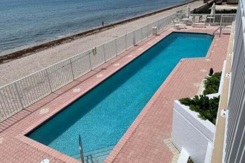 Condominio en venta en South Palm Beach, Florida, 3 dormitorios, 222.97 m2 № 1224609 - foto 6