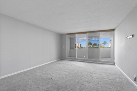 Condominio en venta en South Palm Beach, Florida, 3 dormitorios, 222.97 m2 № 1224609 - foto 14