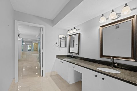 Condominio en venta en South Palm Beach, Florida, 3 dormitorios, 222.97 m2 № 1224609 - foto 13
