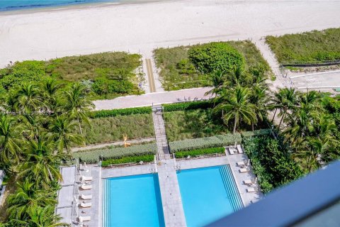 Condo in Miami Beach, Florida, 1 bedroom  № 1410519 - photo 25