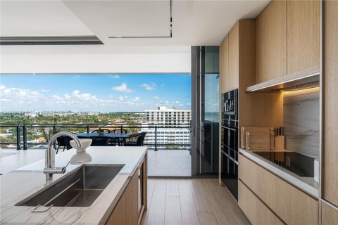 Condo in Miami Beach, Florida, 1 bedroom  № 1410519 - photo 7